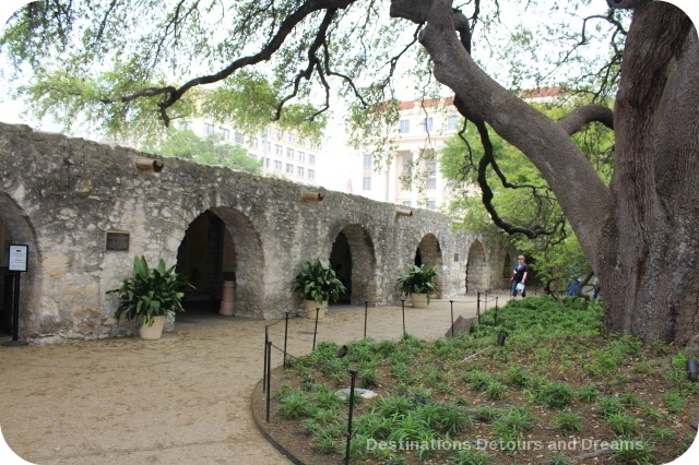 Sn Antonio Riverwalk And The Alamo Destinations Detours