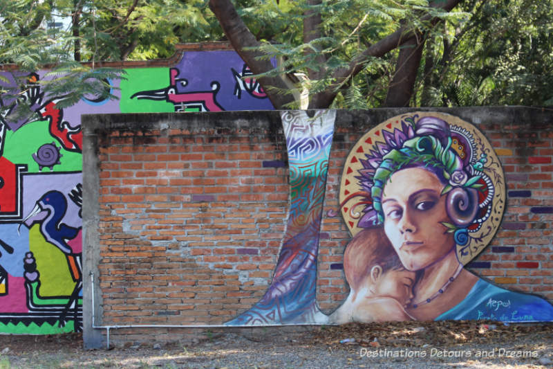 Puerto Vallarta street art: mother and child