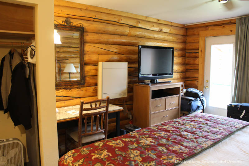 Cabin room at Pike's Waterfront Lodge in Fairbanks, Alaska
