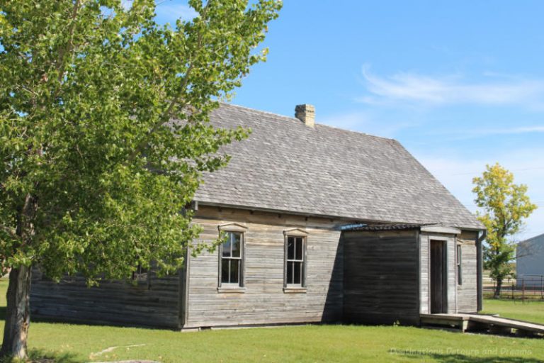 Manitoba Russian Mennonite History at the Mennonite Heritage Village ...