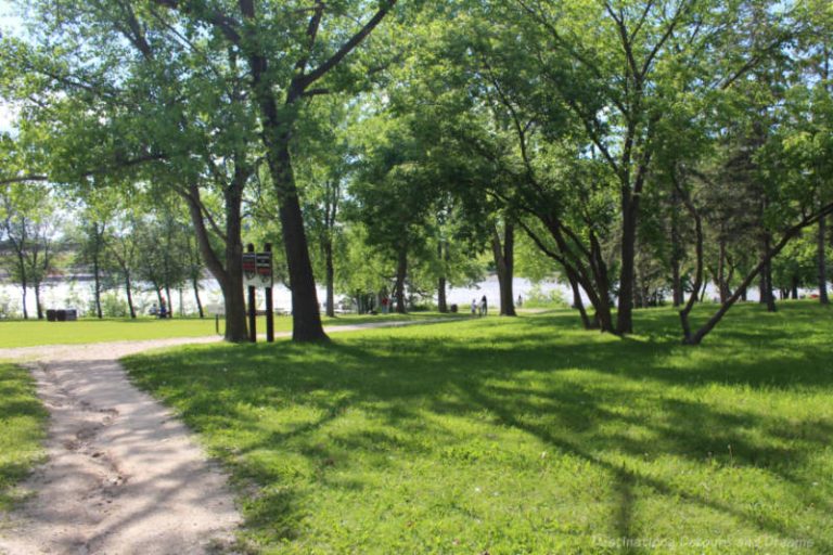 St. Andrews Lock And Dam At Lockport, Manitoba | Destinations Detours ...